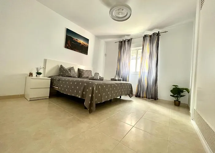 Great View Over The Ocean In Blanca With Wifi And Pool Apartman