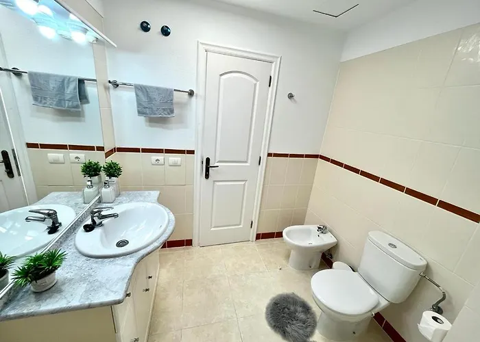 Great View Over The Ocean In Blanca With Wifi And Pool