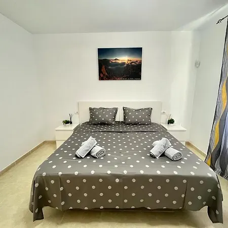 Great View Over The Ocean In Blanca With Wifi And Pool Apartamento *